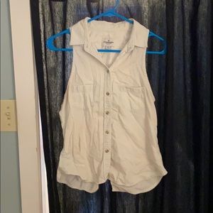 Short sleeve button down